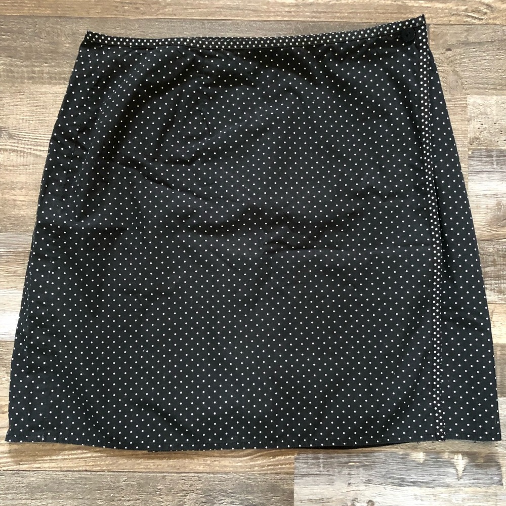 Black and white polka dot wrap skirt w/button